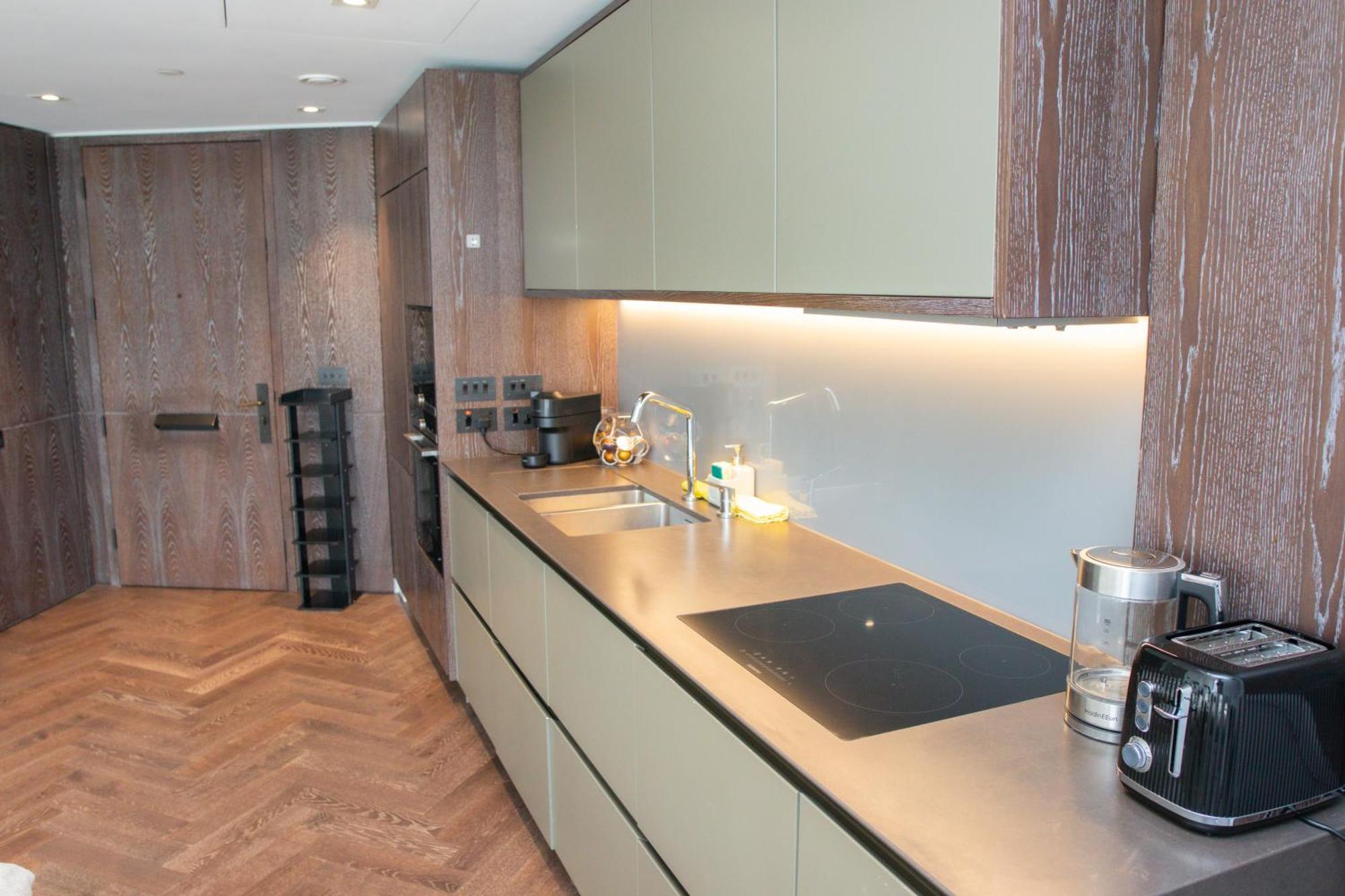 Luxury Apartment Steps From Battersea Power St And Close To Victoria & Chelsea Londres Exterior foto